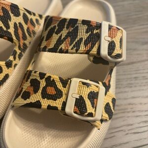 Cloudies slip on Sandal  Size 7.5